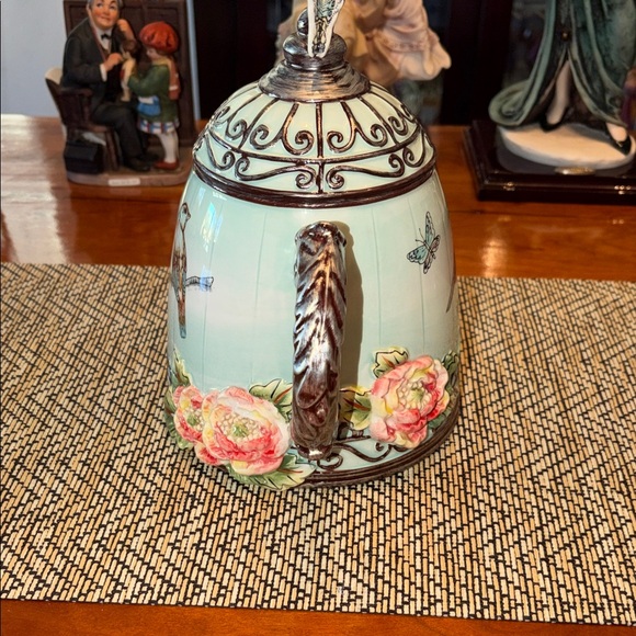 Fitz and Floyd Vintage Floral Teapot with Bird Design - Picture 4 of 14